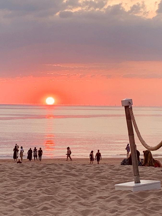 Beach House Parallel Нордвейк Екстер'єр фото